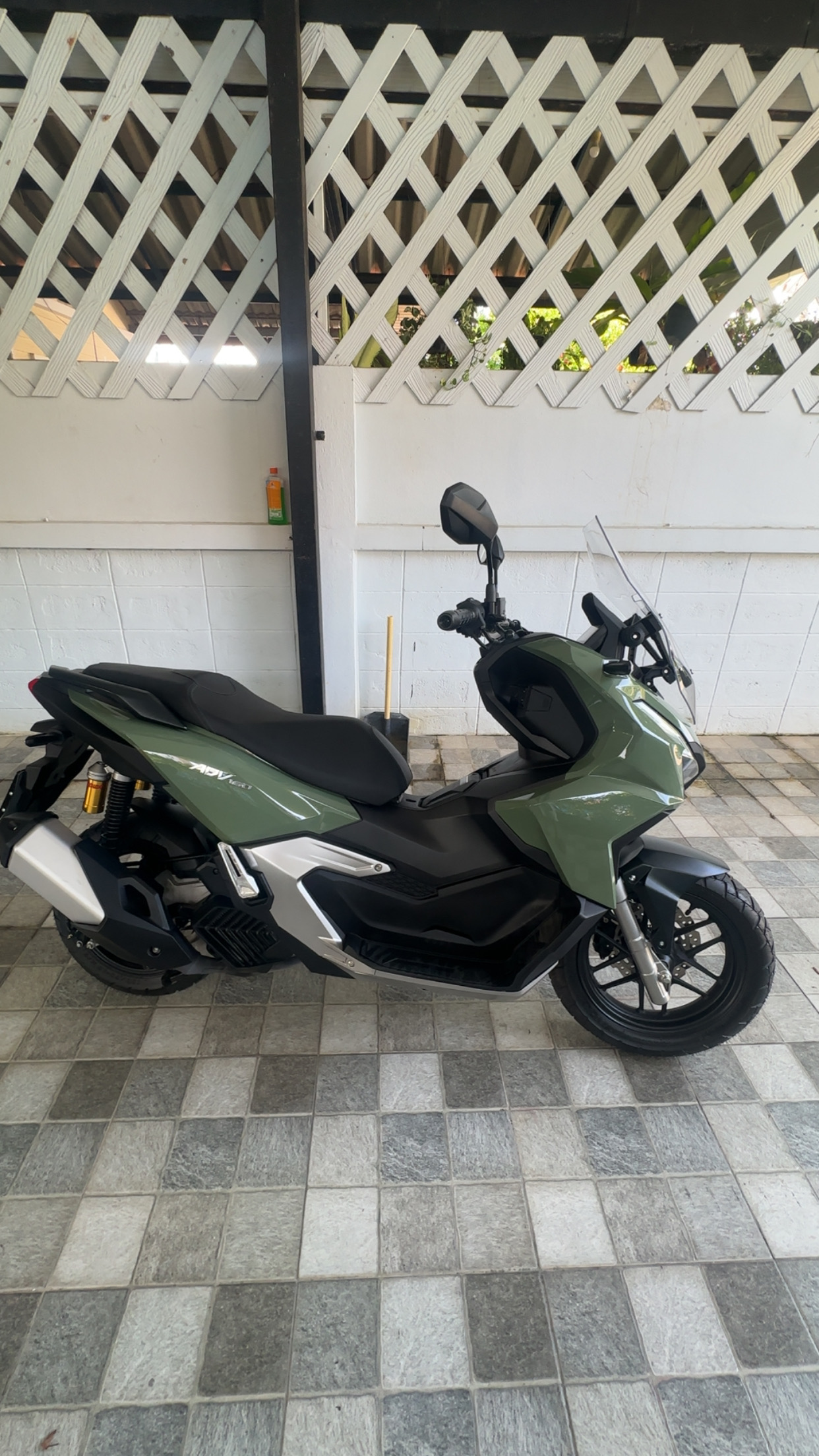 ADV 160 — photo 1