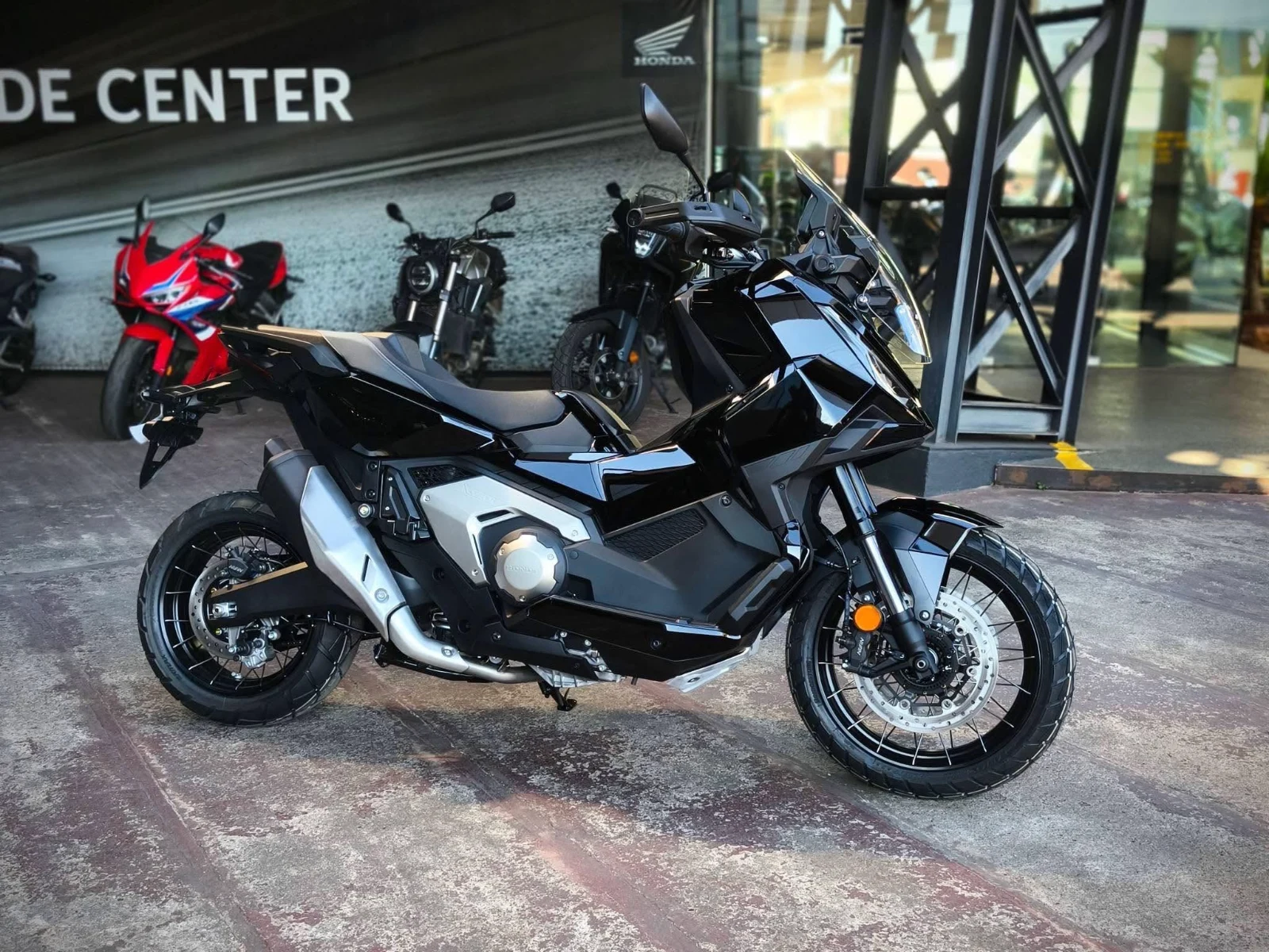 Honda XADV 750 2026 thumbnail 1