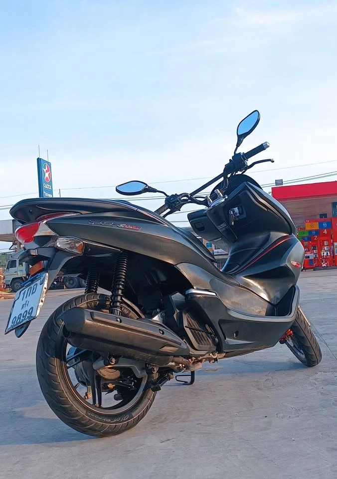 Honda PCX 150 thumbnail 2
