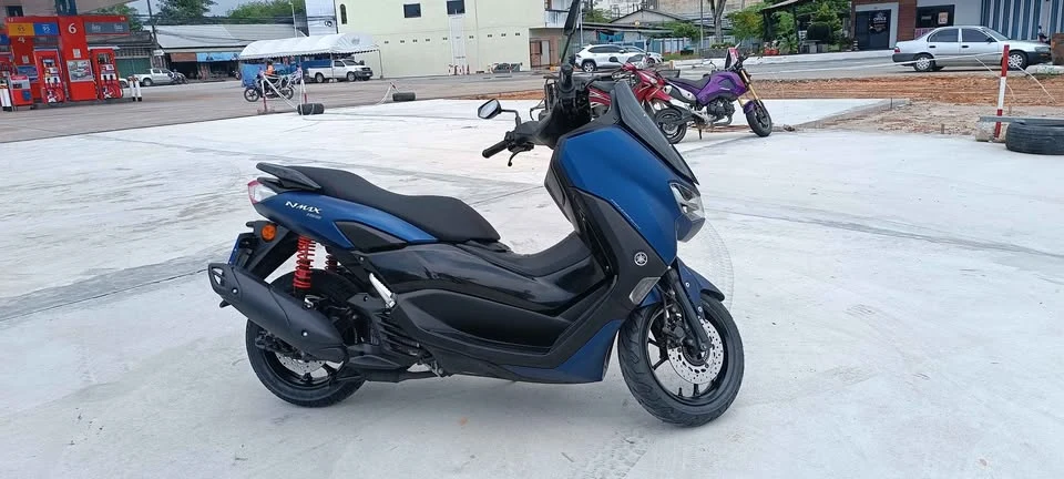 Yamaha NMAX 155 thumbnail 2