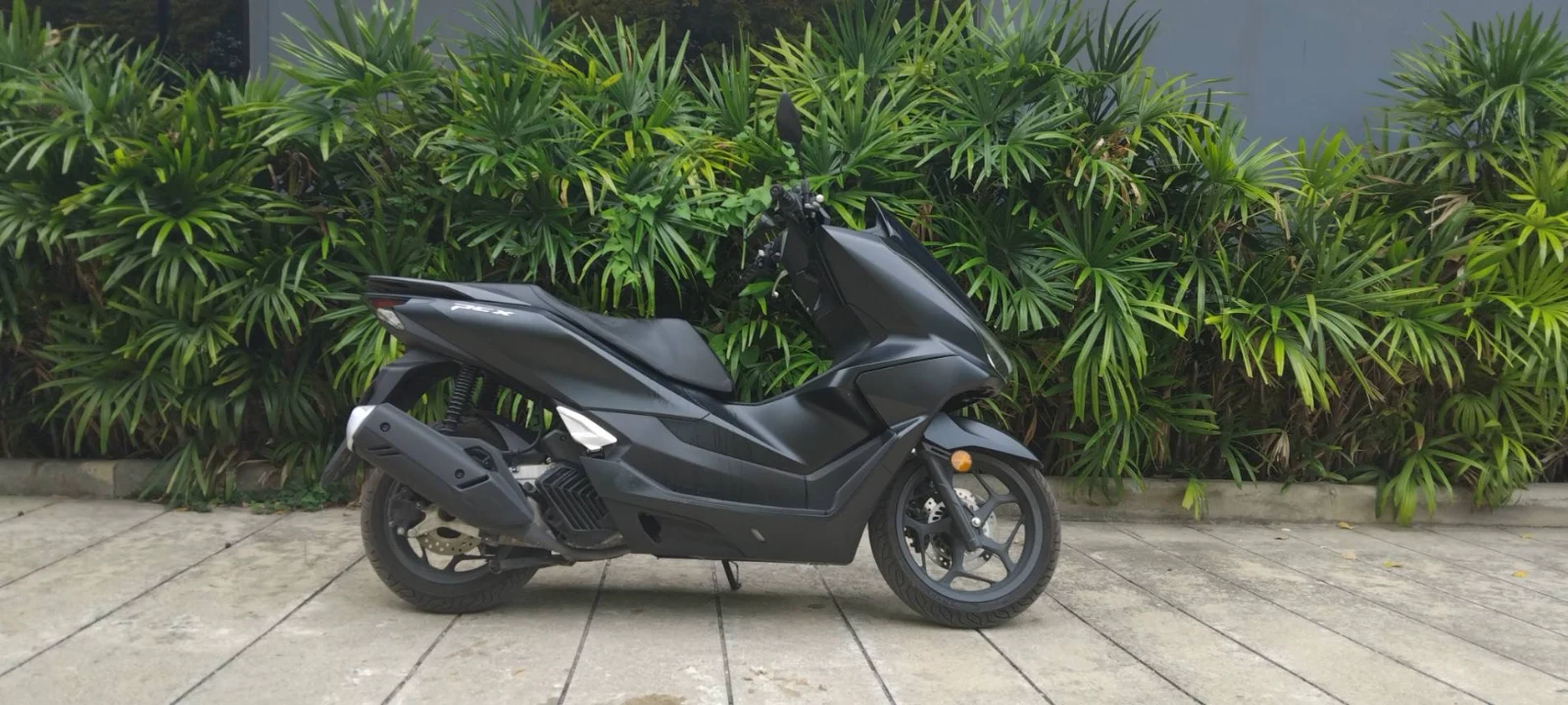 Honda PCX 160 thumbnail 2