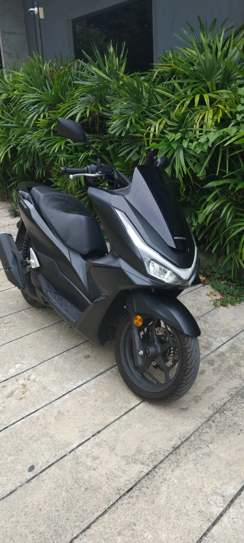 Honda PCX 160 thumbnail 4