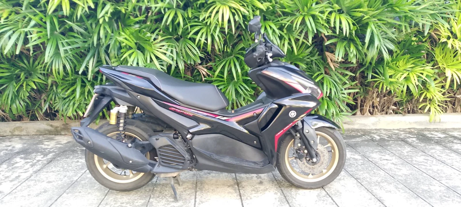 Yamaha AEROX 155 thumbnail 4