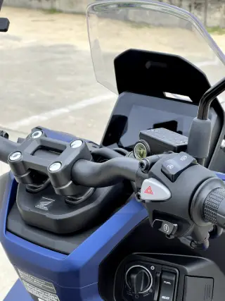 Honda ADV 160 RoadSync thumbnail 6