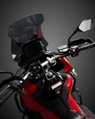 Honda X-ADV 750 thumbnail 4
