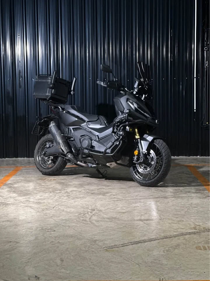 Honda XADV 750 thumbnail 2