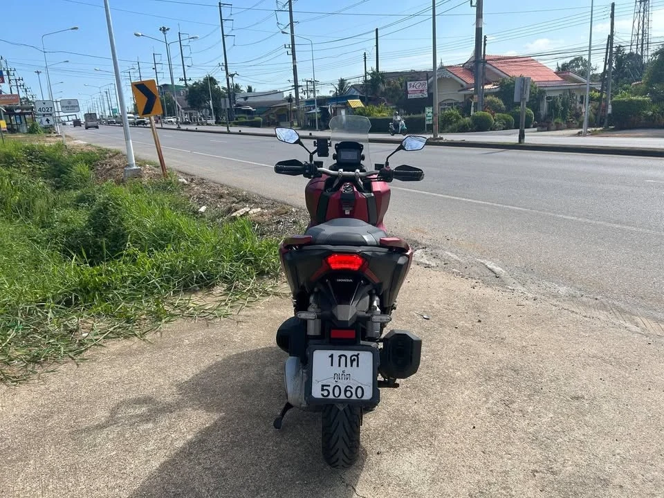 Honda ADV 350 thumbnail 4