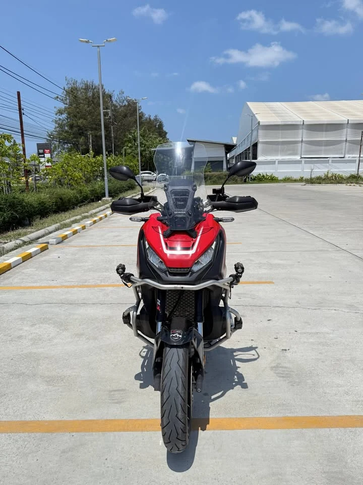 Honda XADV 750 thumbnail 3